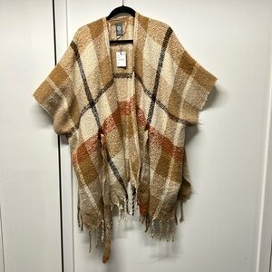 Short sleeve sweater wrap